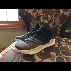 Curry 5 Basketball shoes